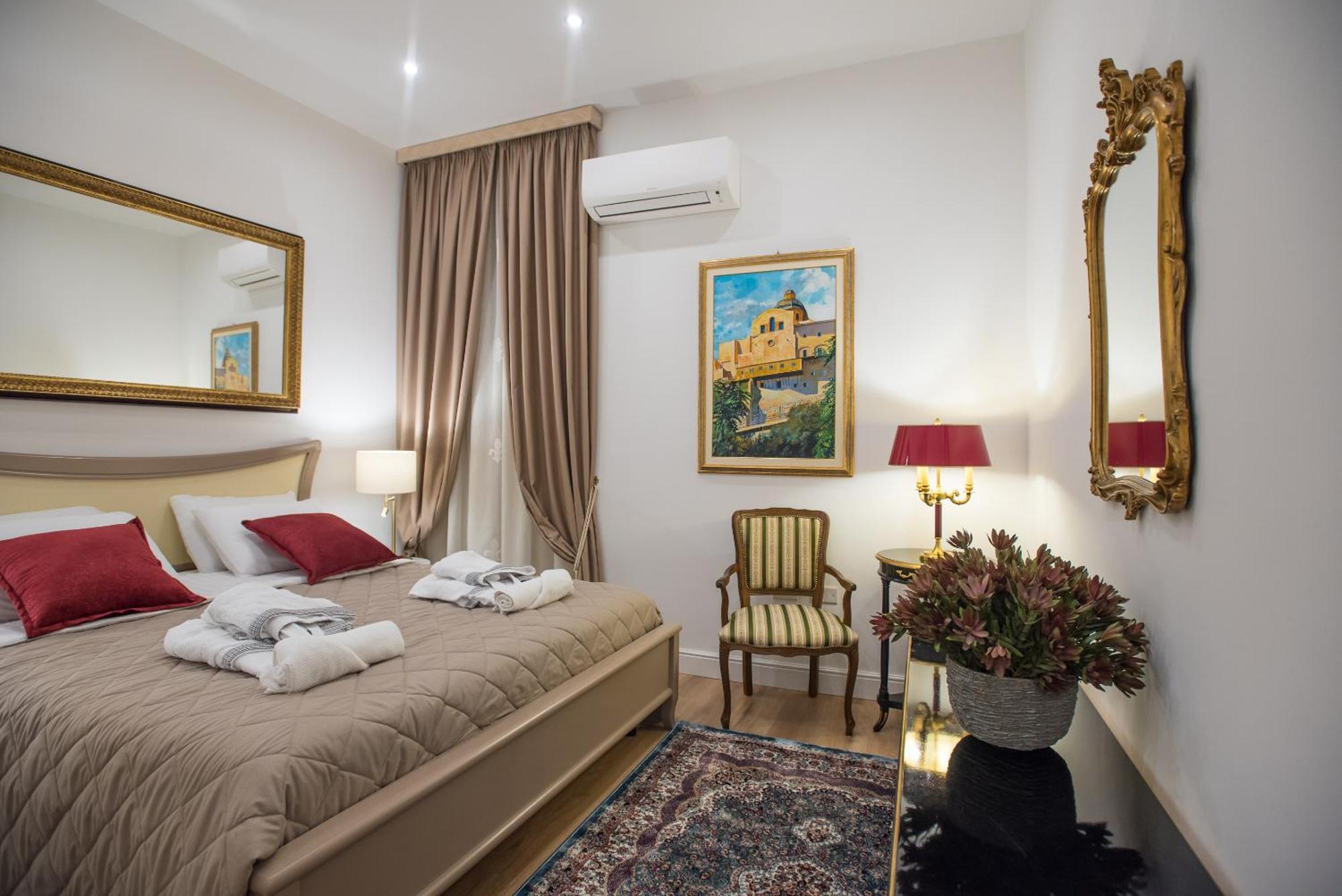Apartment In The City Centre Cagliari Exterior photo